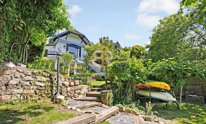 Chennevieres-sur-Marne House | Charming house on the banks of the Marne