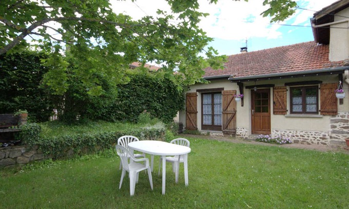 Saint-Medard-en-Forez Cottage | Charming Cottage: Fireplace, Terrace, Play Area, Near St-Galmier