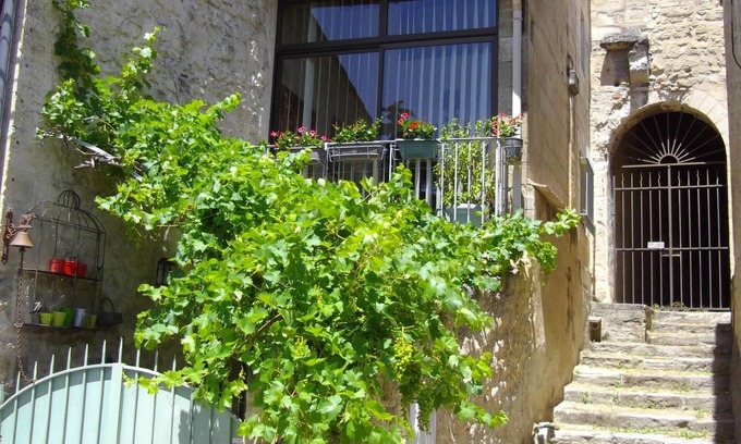 Villeneuve-les-Avignon House | Charming house Villeneuve lès Avignon.