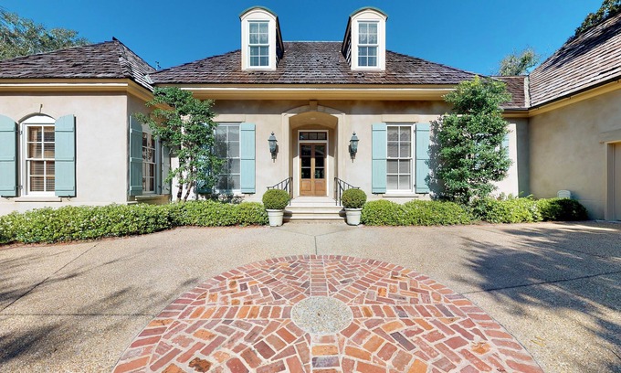 Sea Island House | Charming French Country Inspired Beach Cottage