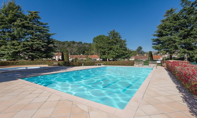 Biot House | Charming French Riviera villa - 3 bedrooms 2 bathrooms Swimming pool Wifi