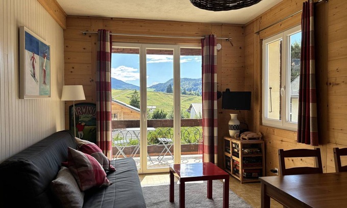 Villard-de-Lans Apartment | Charming functional apartment near the town center, balcony and free parking