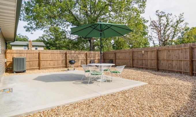 Laurie House | Charming Gravois Mills Escape with Private Backyard!
