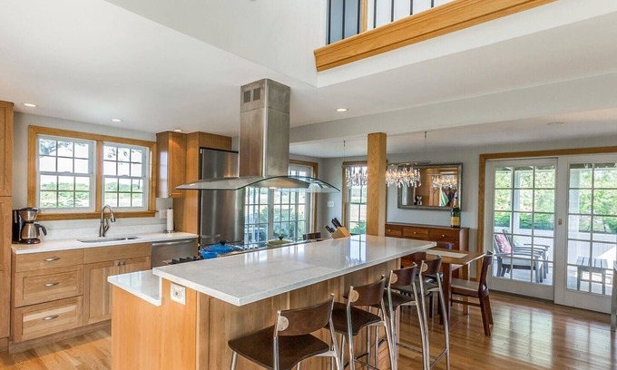 Edgartown House | Charming guest house set on horse farm, walk to downtown Edgartown