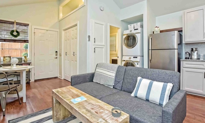 Hancock House | Charming guesthouse with full kitchen, private entrance & fenced patio