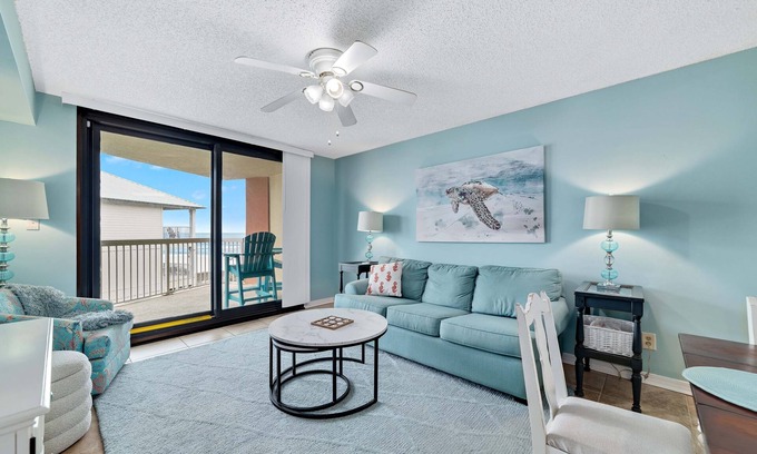 Orange Beach Condo | Charming Gulf Front Condo in the Heart of Orange Beach! 2br/2ba with Gulf Views!