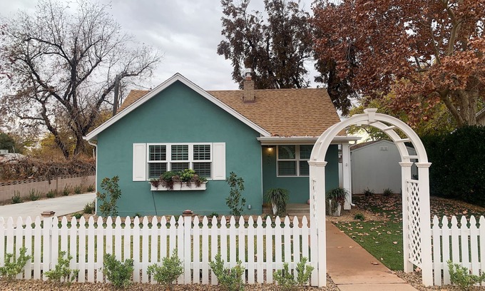 St. George House | Charming Historic Cottage in Downtown St. George