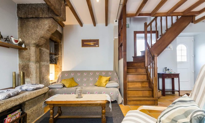 Varouville Cottage | Charming Historic House, Fully Equipped with Modern Amenities, Close to Stunning Cotentin Coast