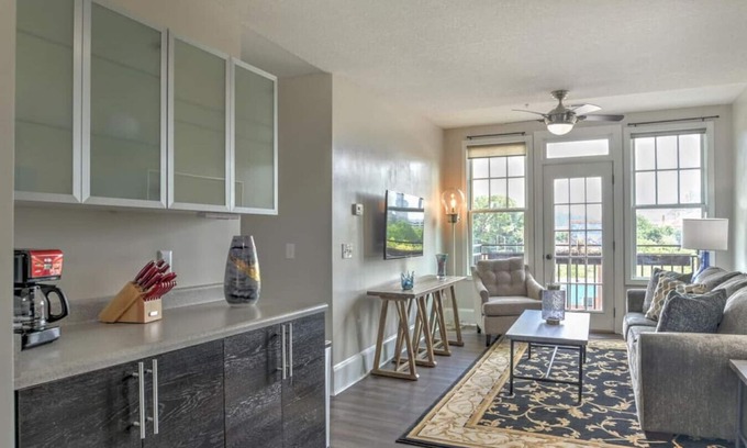 Asheville Condo | Charming Historic King James Building Unit #8