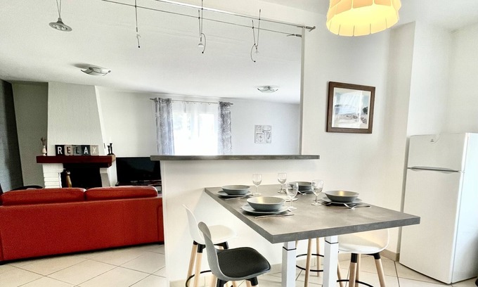 Les Sables d'Olonne House | Charming house 90m ² renovated ground floor, in the district of La Chaume