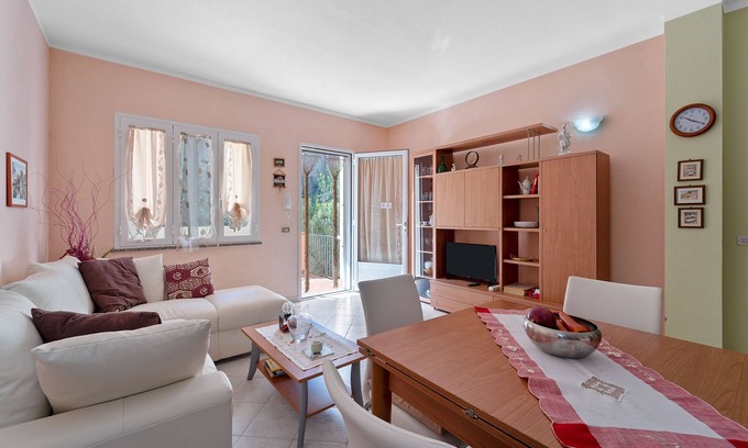 Villasimius House | Charming Holiday Apartment “Casa Elisabeth” with Mountain View