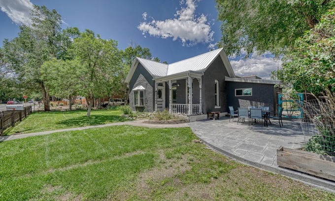 Salida House | Charming home in Downtown Salida on D st! Newly remodeled!