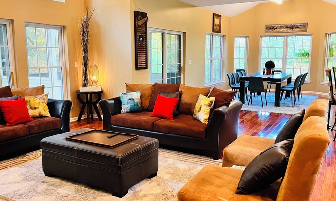 Pocono Pines House | Charming Home in the Poconosn 4-bedroom house with WiFi and AC in Pocono Pines