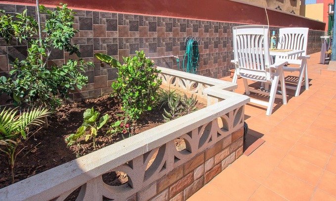 Las Rosas House | Charming, homely cottage located not far from the sea.