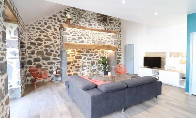 Anglards-de-Salers Cottage | Charming House Near Salers with Parking, Balcony, and Modern Amenities