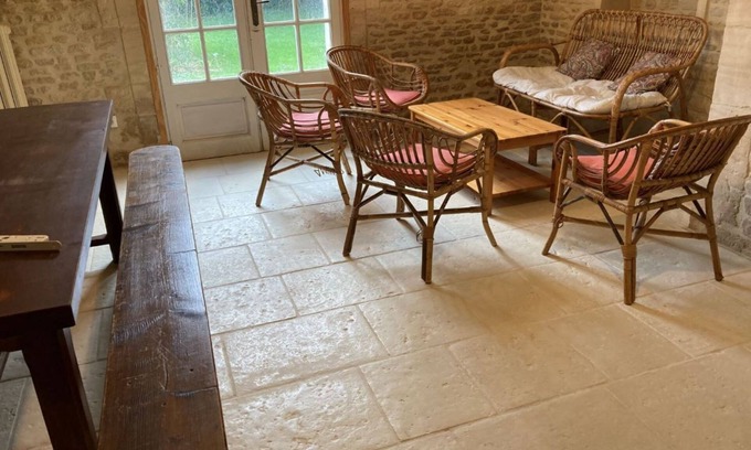 Bernieres-sur-Mer House | Charming house. Sleeps 6. Close to beaches