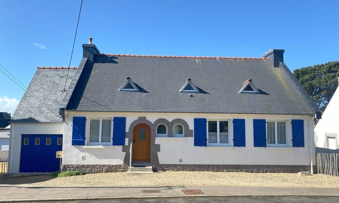 Pleumeur-Bodou House | Charming house 300m from the sea, Ile Grande, parking included