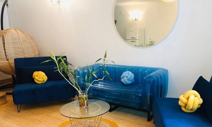 Vaureal House | ☘️🌷Charming House Design with Private Balcony 🚙🌷🍀
