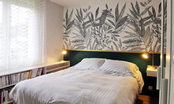 Meridien House | Charming house, near town center, a few kilometers from the beach