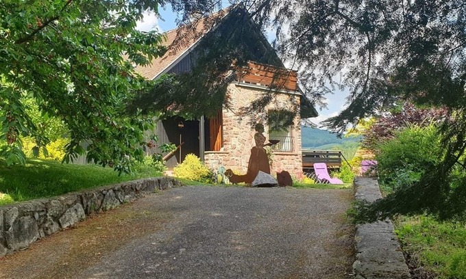 Breitenbach House | charming house with its outbuilding in a green setting