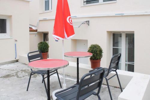 Ivry-port Apartment | Charming house with an outdoor terrace