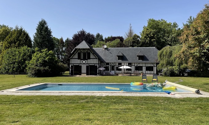 Moyaux House | Charming house with heated swimming pool from June to September