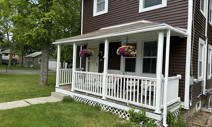Bar Harbor House | Charming In-Town Bar Harbor Home