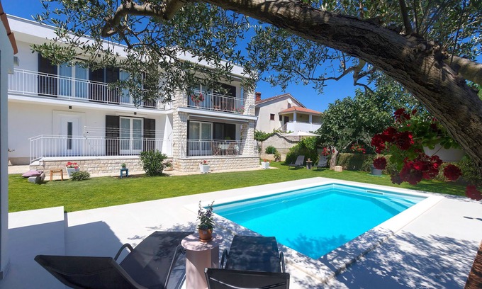 Valdebek House | CHARMING ISTRIAN CASA MAGNA WITH POOL AND GREEN GARDEN