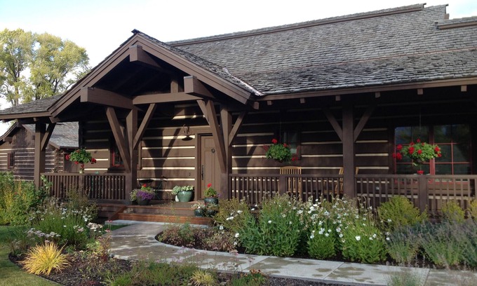 Jackson Hole Cabin | Charming Jackson Hole cabin bordering Grand Teton National Park