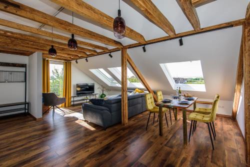 Lochbrucke Apartment | Charming Loft Ferienwohnung Bodensee