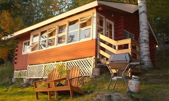 Rangeley Cabin | Charming Log Cabin Just Steps Away From Beatiful Rangeley Lake