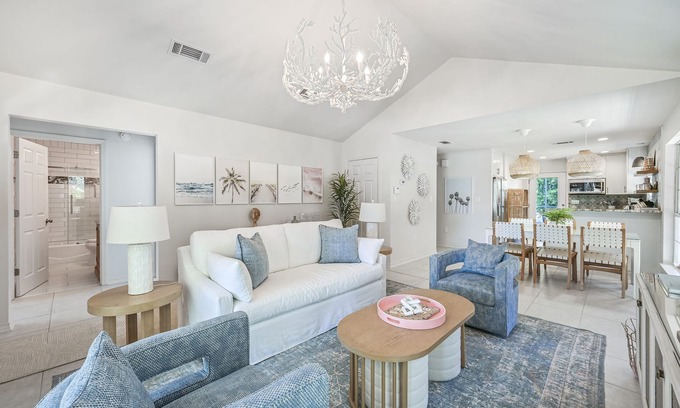 Seagrove Beach House | Charming Luxe Beach Cottage Near Seaside-Perfect Year-Round Getaway!