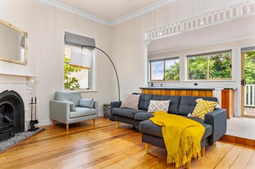 Merewether House | Charming Merewether Cottage