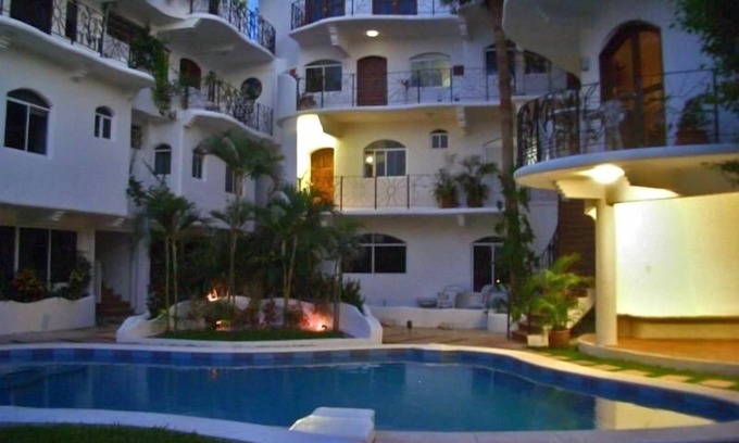 Zona Hotelera Norte Condo | Charming Mexican Hacienda