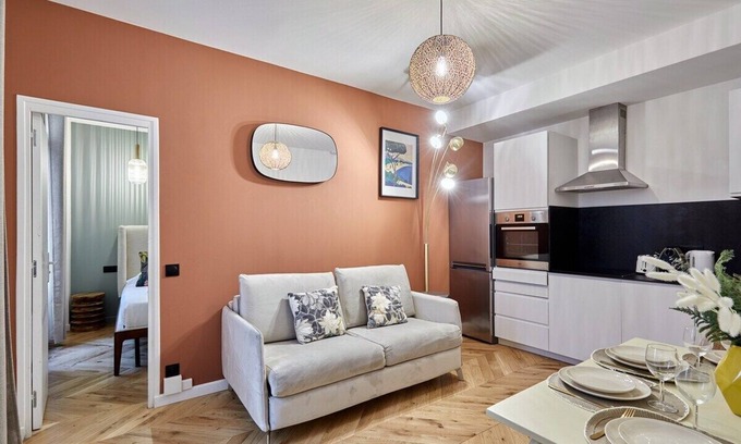 Quartier du Faubourg-Montmartre Apartment | Charming new flat in the centre of Paris