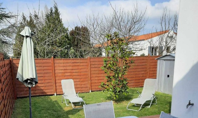 Marennes House | Charming new house full foot