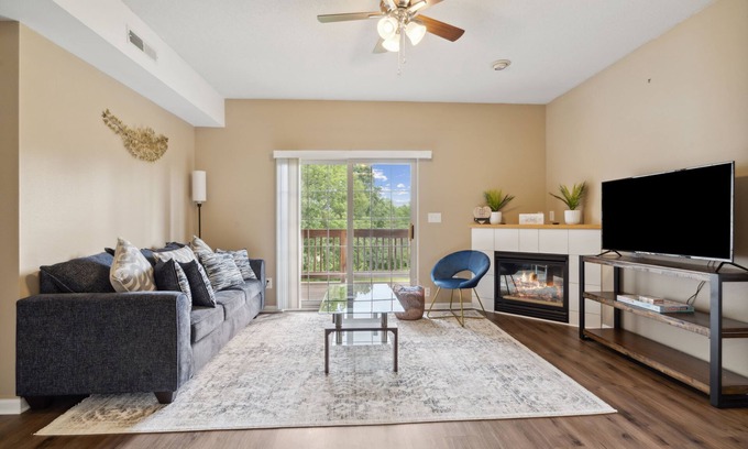 Coralville Apartment | Charming Newly Remodeled Condo