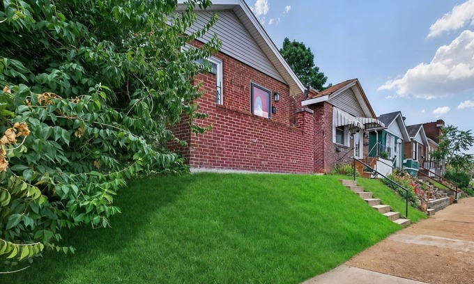 Tower Grove South House | Charming Oasis, Centralized & Walkable