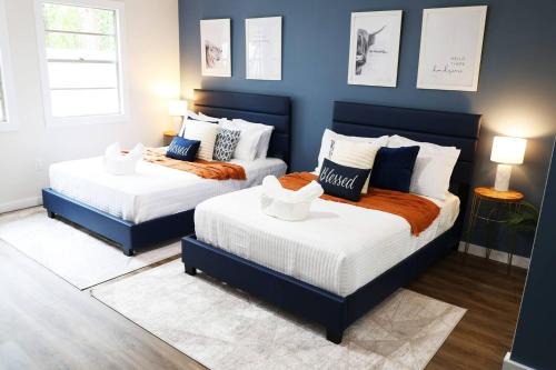 St. Augustine House | Charming Oasis - Ultimate Rustic Getaway!