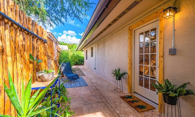 Kerrville House | Charming old world Spanish Casita