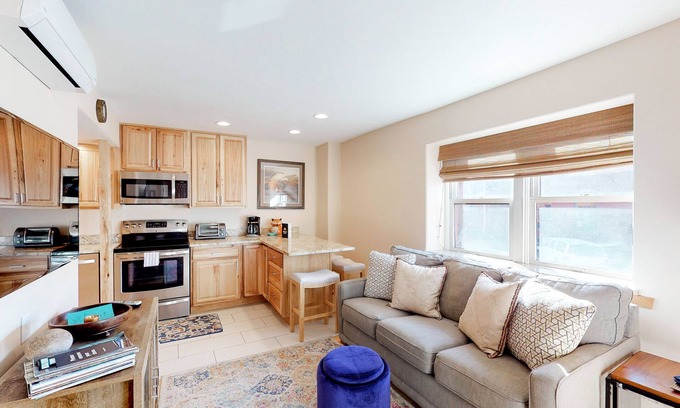 Historic Downtown Durango Condo | Charming open layout retreat w/prime location in downtown Durango
