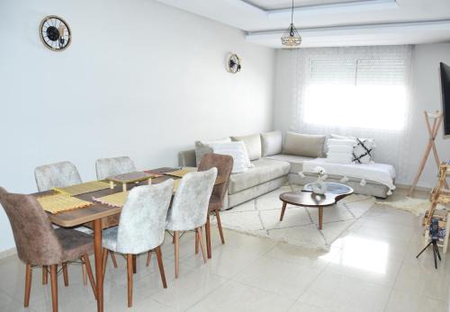 Cite Al Mohammadi Apartment | Charming Pool Apartment Relaxing Stay
