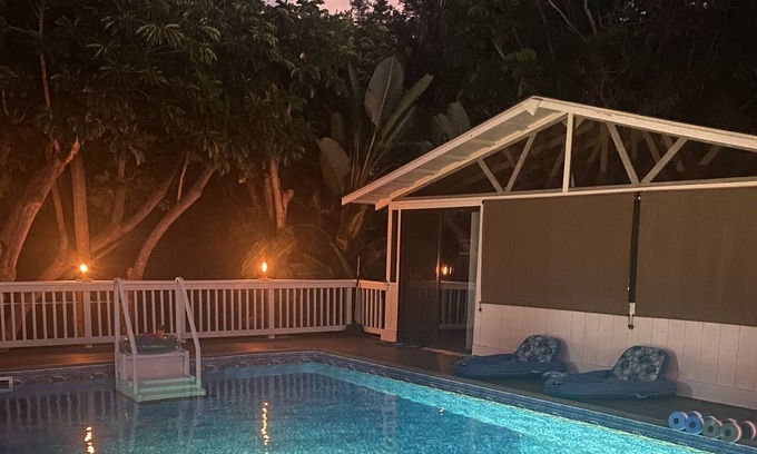 Kona Palisades Cottage | Charming Pool House with Kona Country Feel