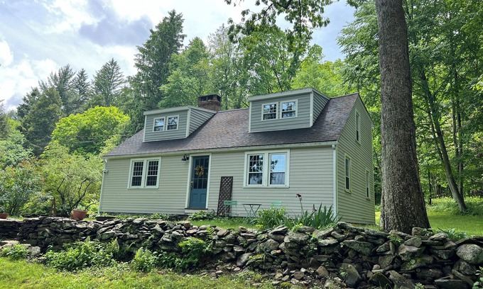 Washington Depot Cottage | Charming, private 2-bedroom cottage on classic New England farm in Washington CT