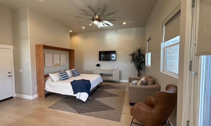 Washington Apartment | Charming, private & peaceful casita with AC, WiFi in amazing Washington!