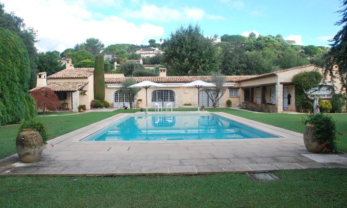 La Colle-sur-Loup House | Charming Provencal farmhouse in the heart of nature. Peacefull. Just heaven on earth.