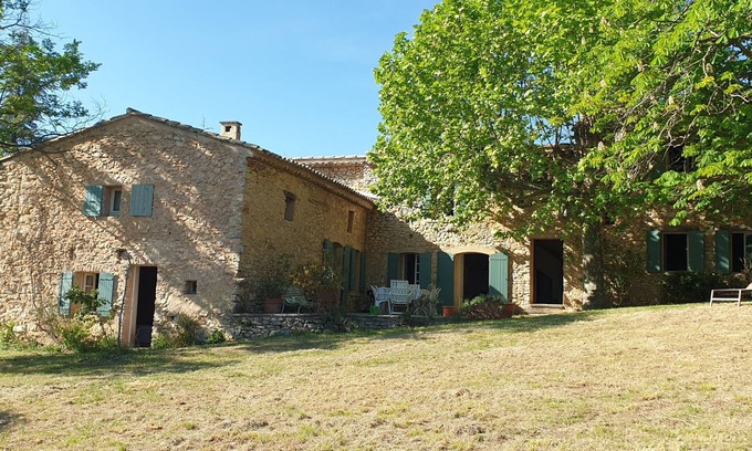 Lioux House | Charming Provencal farmhouse, swimming pool, nature and calm