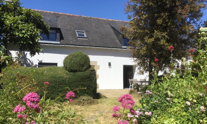 Kerherou House | Charming, quiet house close to the GR 34 and the wild coast