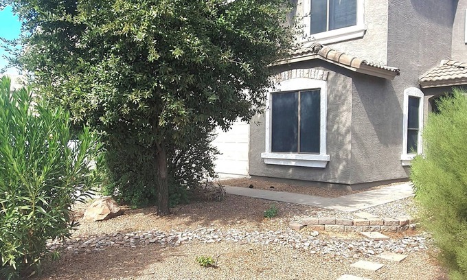 Skyline Ranch House | Charming quite 4-bedroom house near restaurants in San Tan Valley AZ