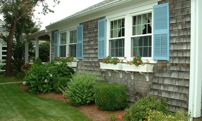 Harwich Port House | Charming Ranch on Wah Wah Taysee